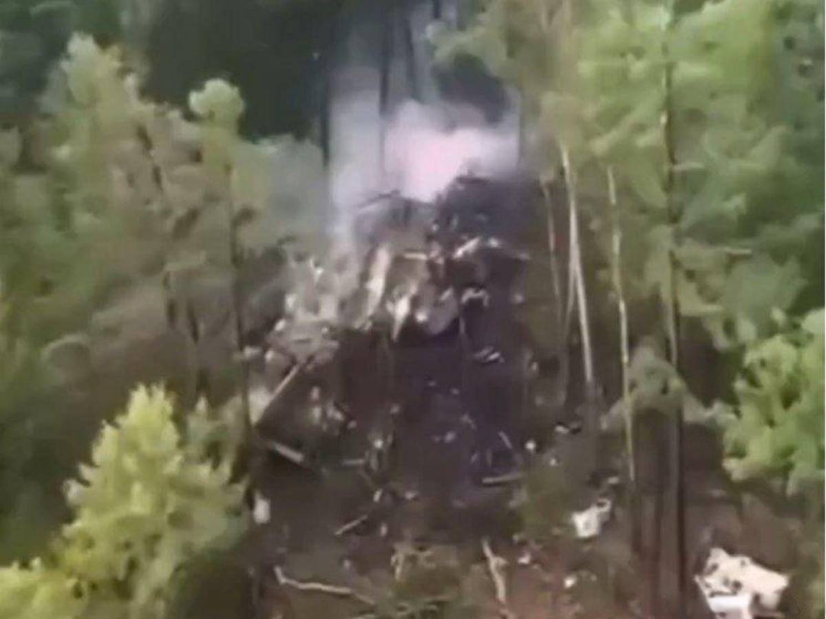 Había niños a bordo y sin sobrevivientes: lo que se sabe del avión accidentado en Rusia