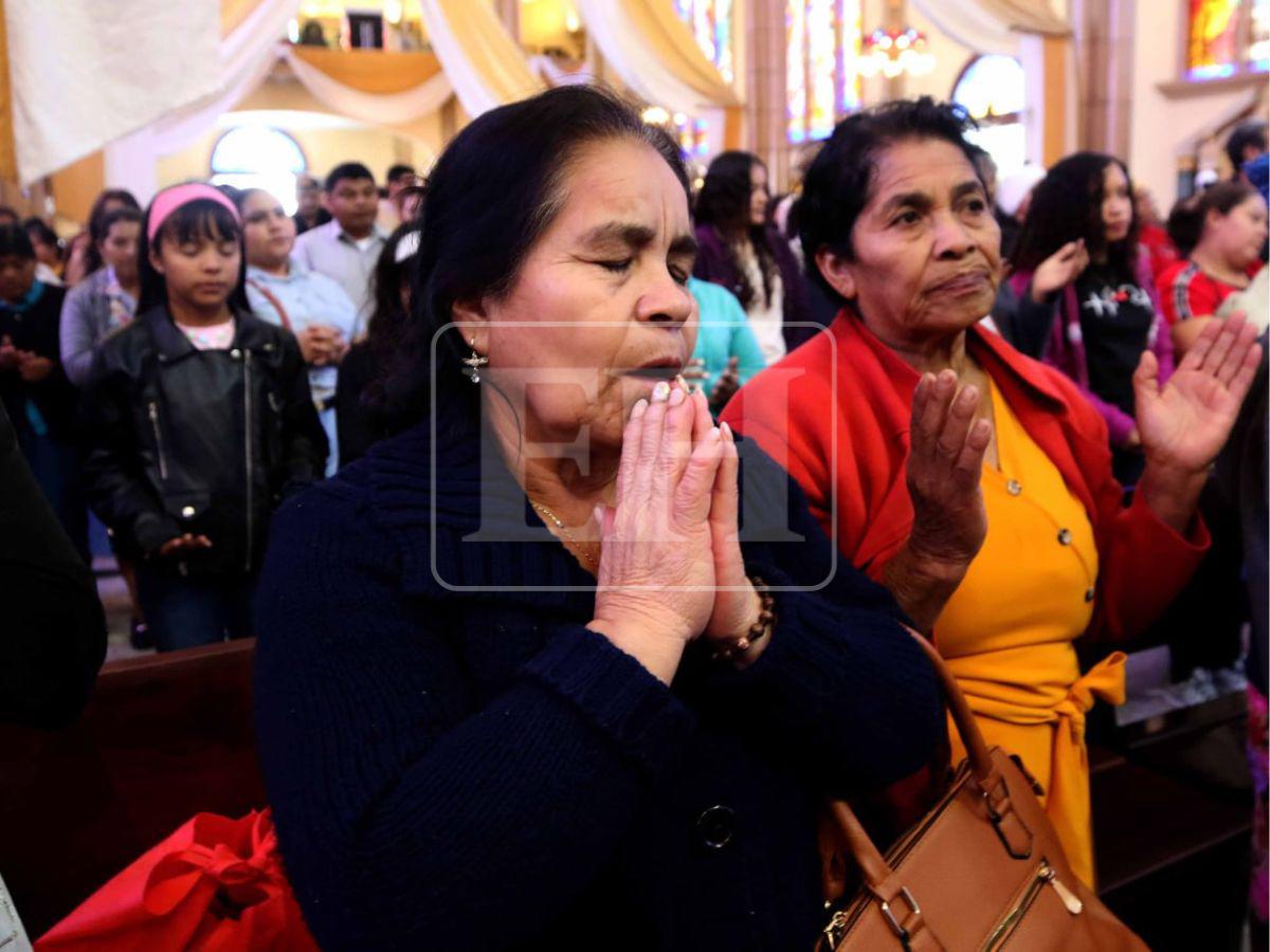 Largas filas, misas y promesas: ambiente previo al aniversario de la Virgen de Suyapa