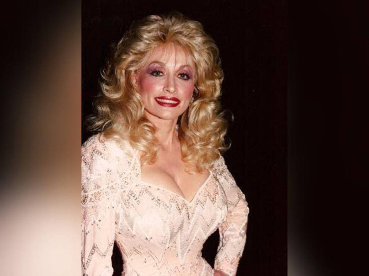 Dolly Parton cumple 80 años: entre el éxito, la salud y un legado solidario