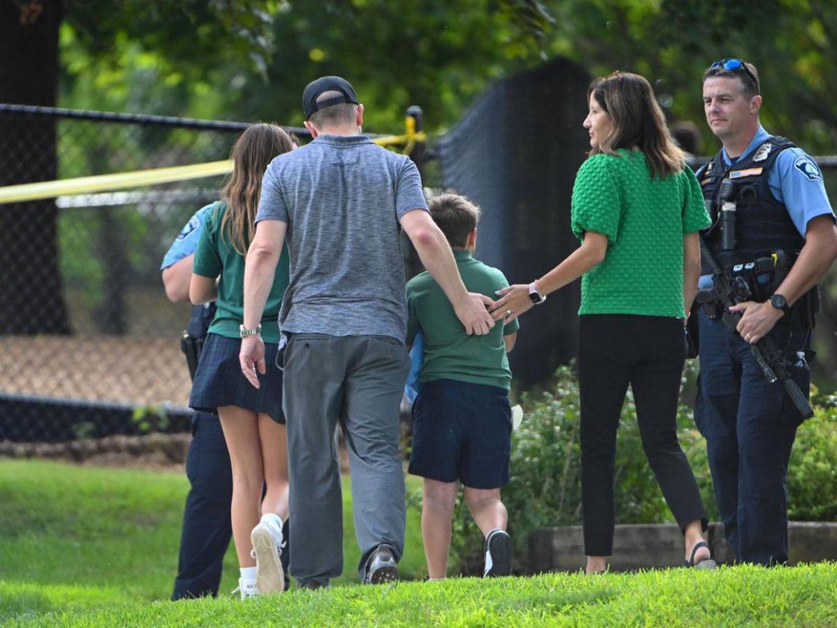 Pesadilla: Así fue el tiroteo en escuela católica de Minneapolis