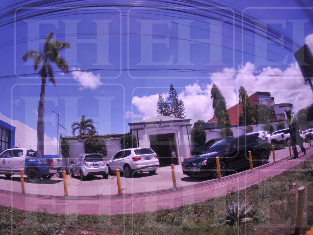 Sandra Díaz del Valle: fotos de la nueva recolección de muestras forenses durante su velorio