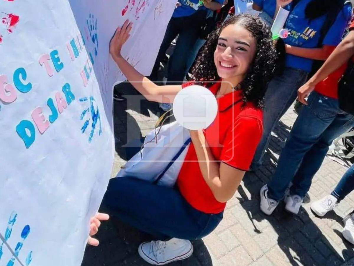 ¿Qué enfermedad causó la muerte de Emily, palillona del Cultura Nacional School?