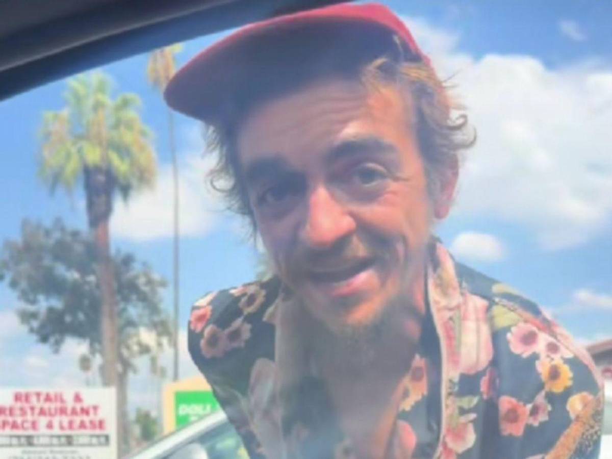 Tras causar daños en un cuarto de hotel, Tylor Chase es internado en el hospital