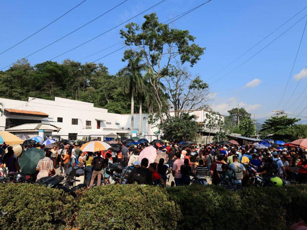 ¡Liberen cuentas! Piden usuarios de Koriun al MP en marcha para exigir su dinero