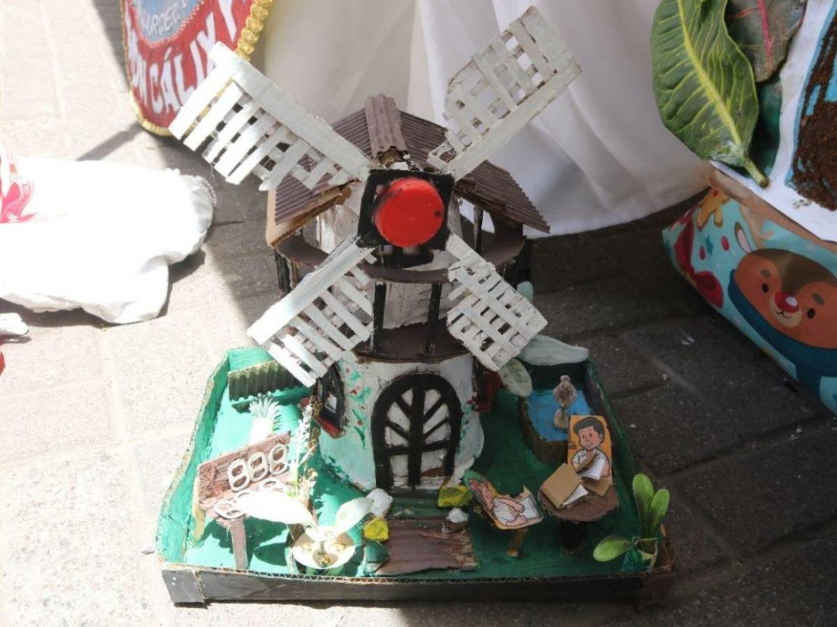 ¡Creatividad que salva al planeta! Escolares emprendieron con Feria de Reciclaje