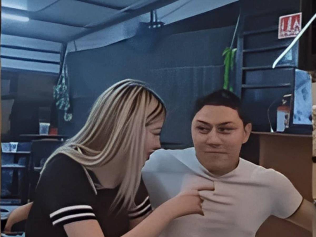 Presunto hermano de Valeria Márquez comparte emotivo altar, tras días de su muerte