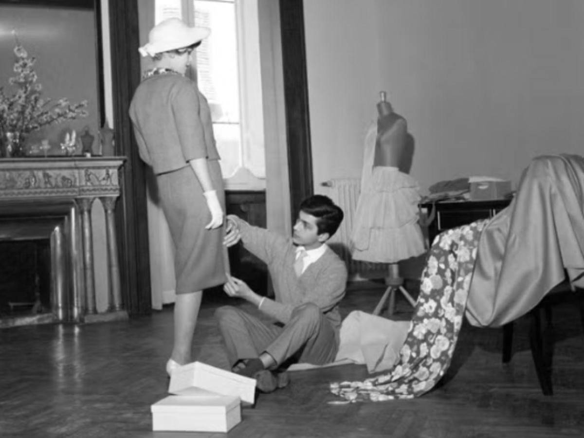 Las claves de Valentino: El genio que vistió a Jackie Kennedy y creó un imperio