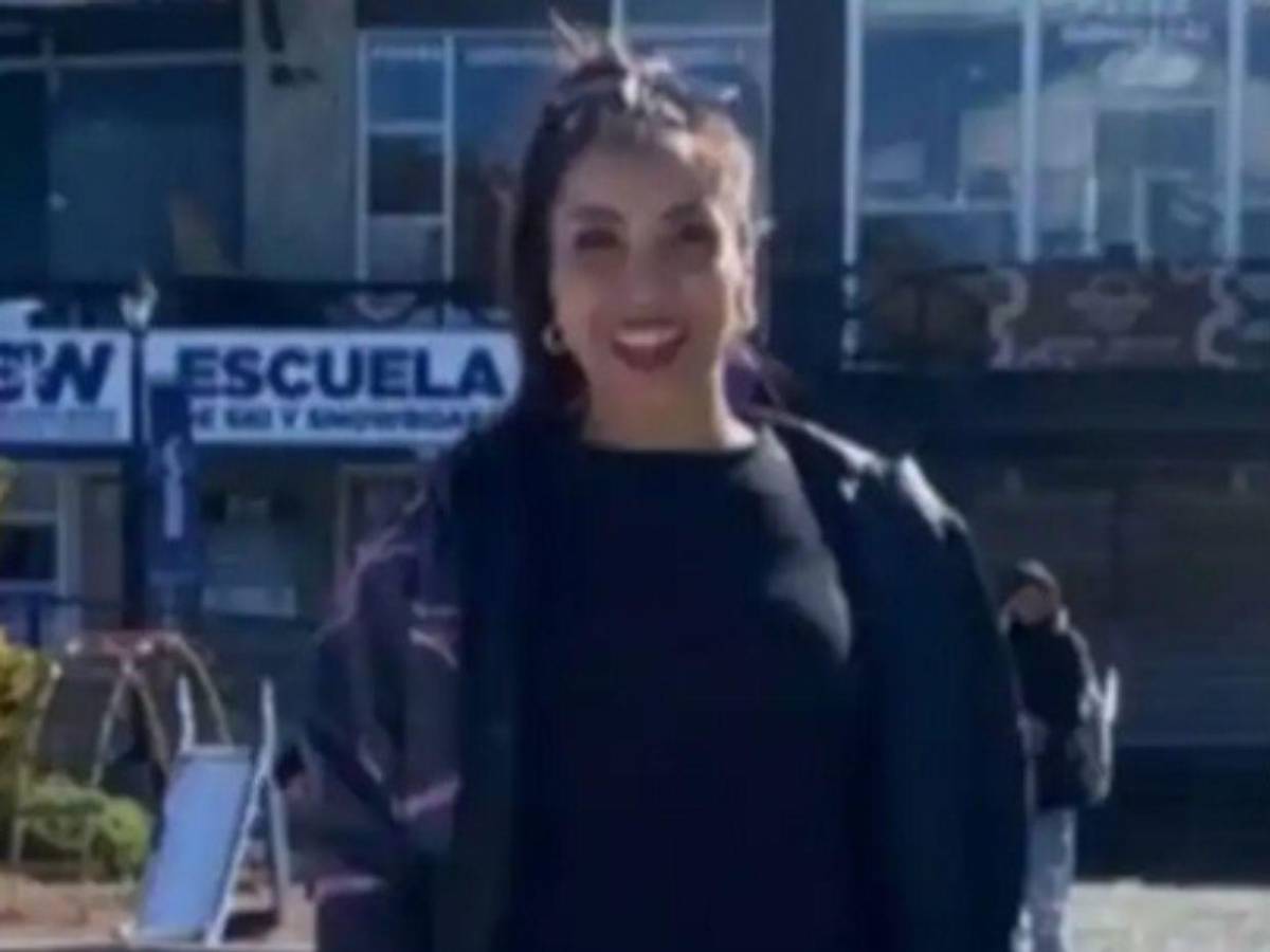 Hallan a mujer enterrada en su jardín en Argentina, ¿su hija de 15 años la mató?