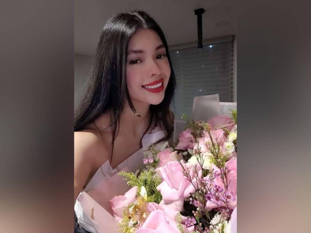 Dan último adiós a Vivian Karely Aispuro, joven hallada muerta en Culiacán Dan último adiós a Vivian Karely Aispuro, joven hallada muerta en Culiacán