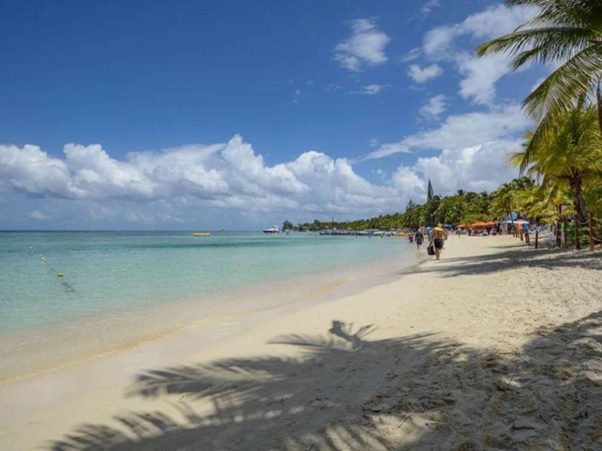 ¿Qué playas visitar en Honduras durante Semana Morazánica 2026?