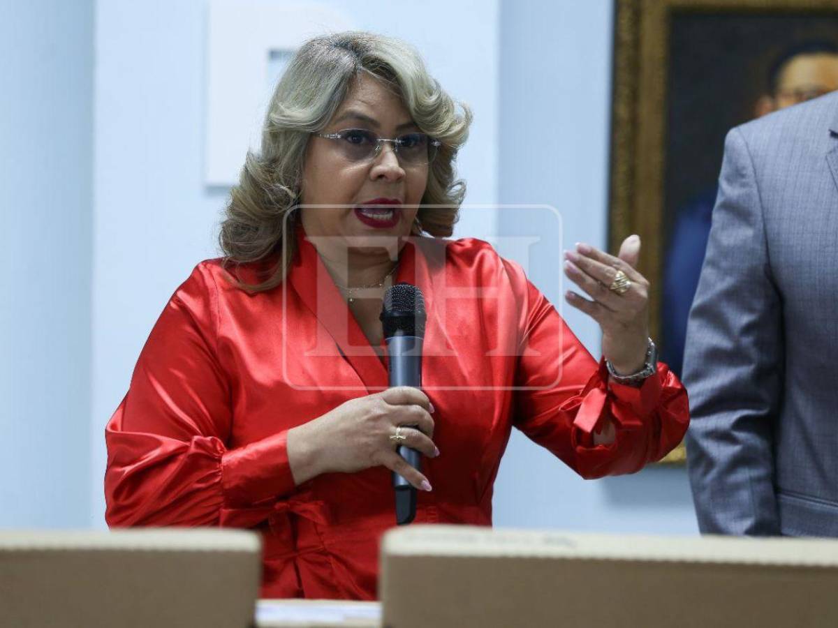 L120 millones: PGR sancionará funcionarios por no rendir cuentas de sus campañas