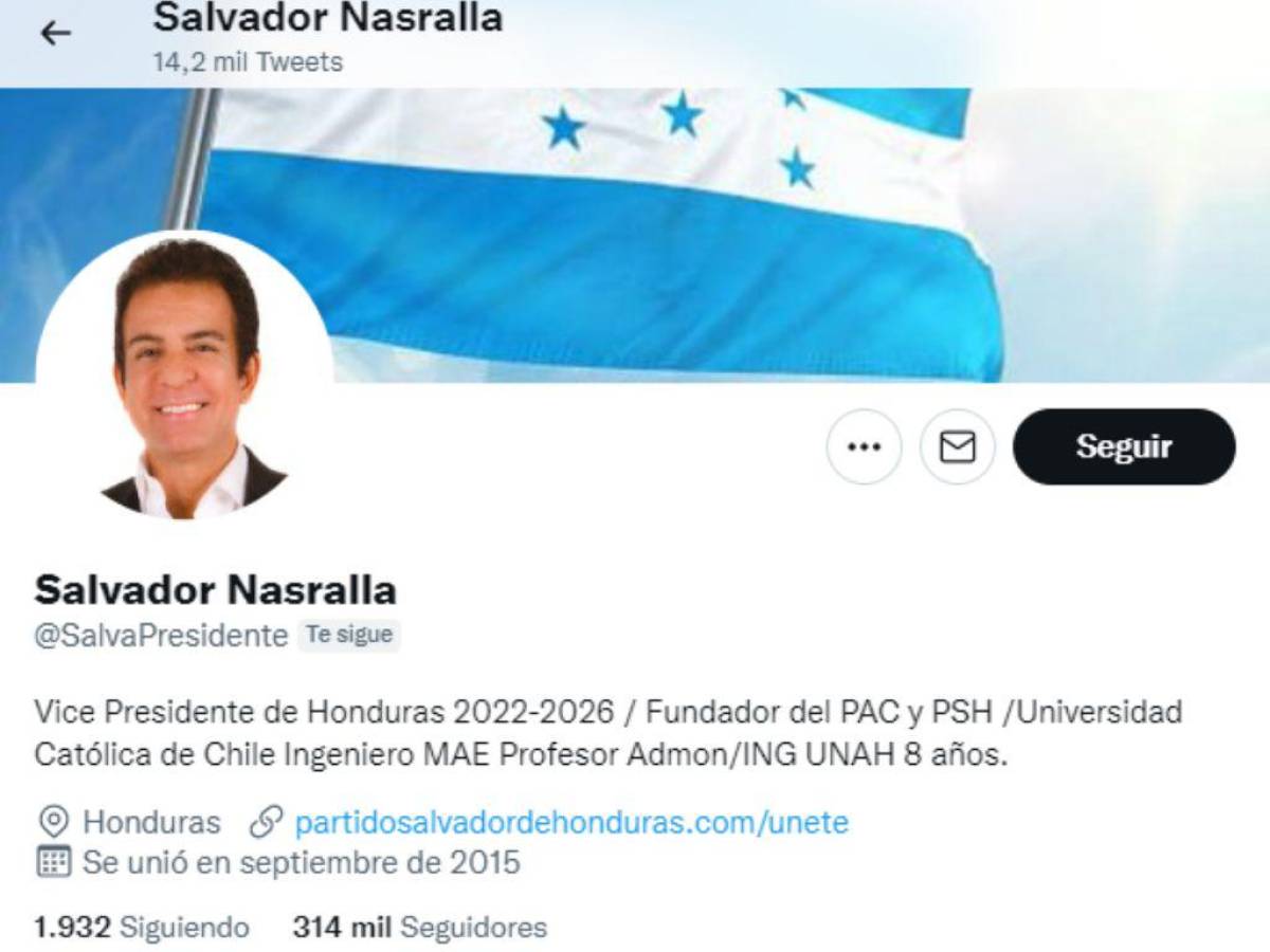 Así aparece la descripción de Salvador Nasralla en su cuenta de Twitter, por lo que él también se autopercibe como el vicepresidente del país.