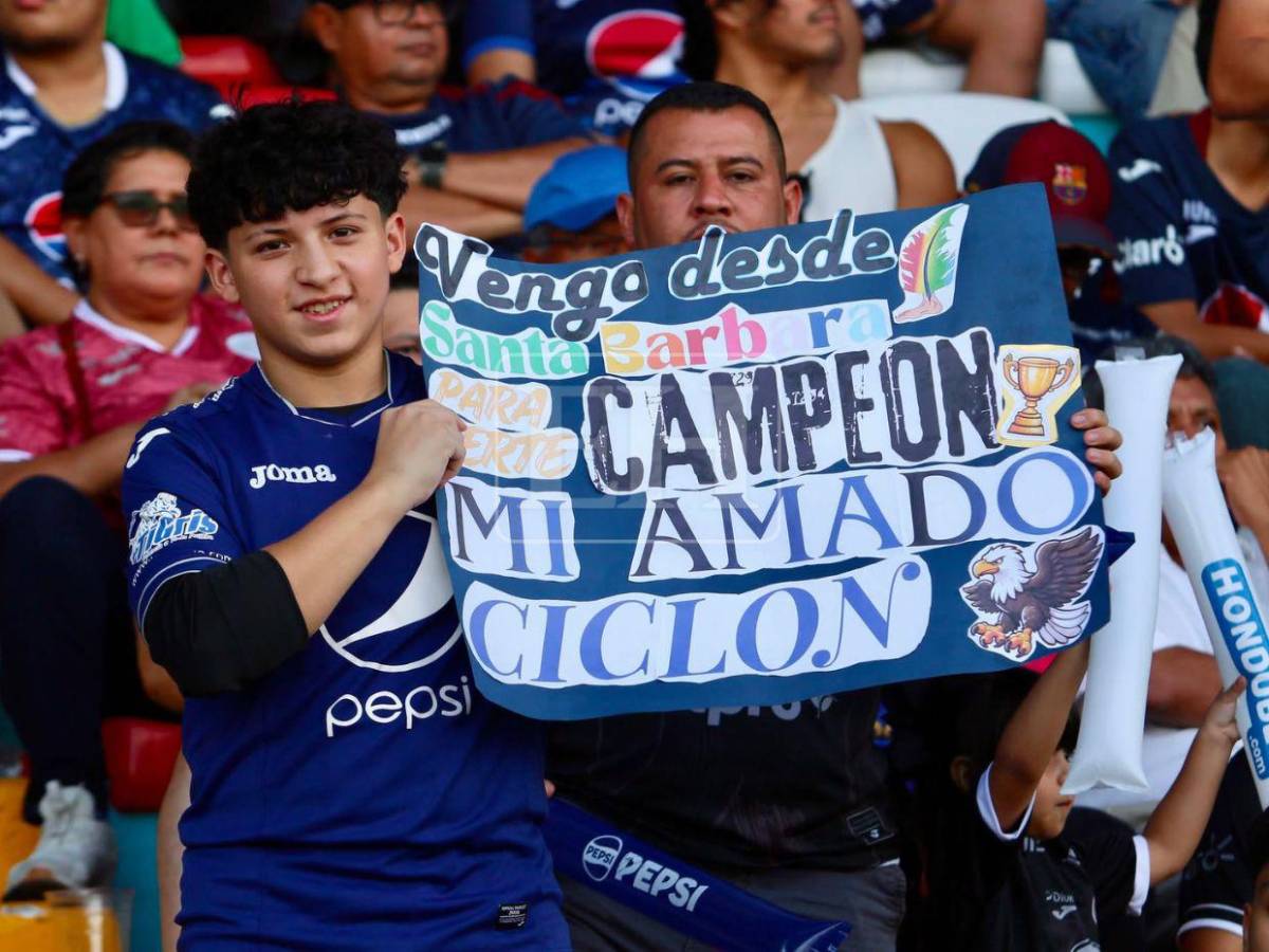 Pancartas, máscaras y emotivas imágenes: las curiosidades de la final Motagua-Marathón