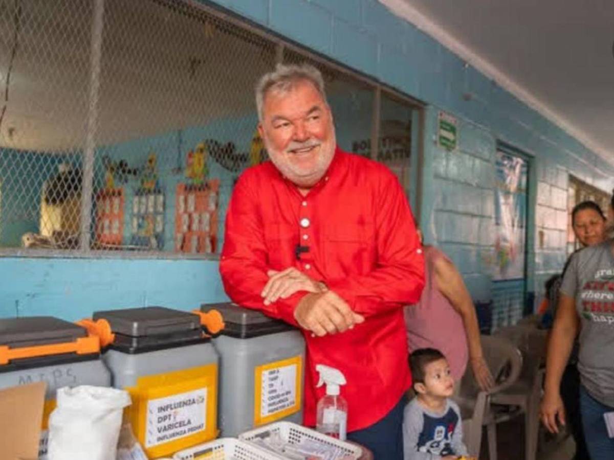 Trata de personas y fraude: las 10 líneas de investigación que rodean a Roberto Contreras