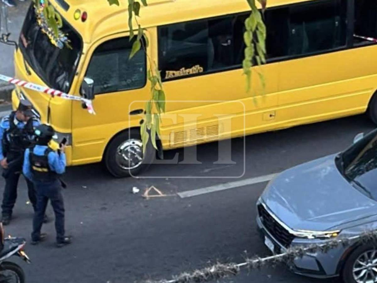 EN FOTOS: Así quedó la escena del crimen del conductor asesinado en rapidito en Comayagüela