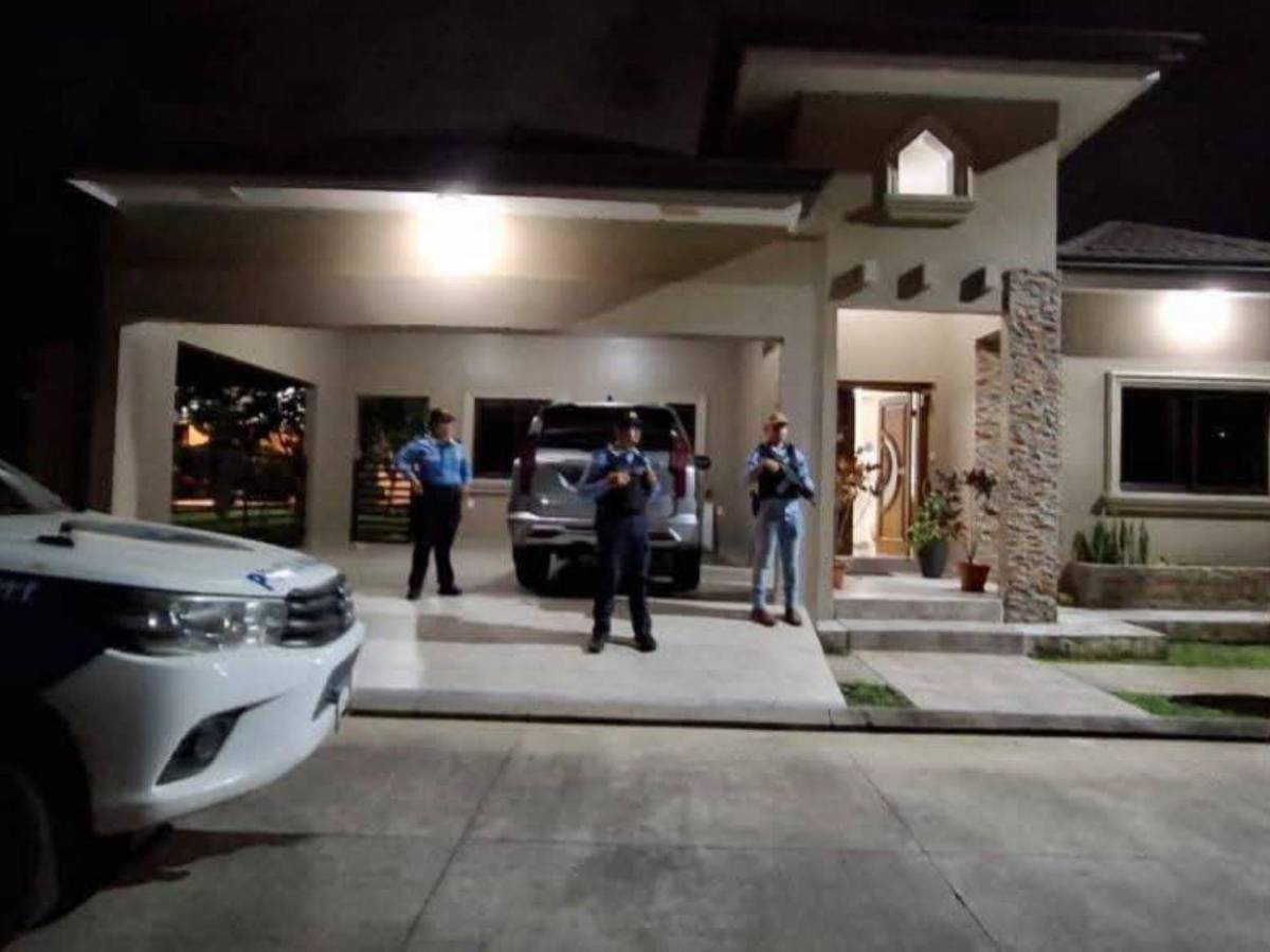 Capturan a amigos de pareja asesinada a orilla de la CA-13; estuvieron juntos antes del crimen