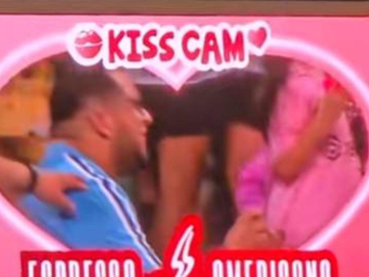 Aprovechó la fiebre de Messi: hondureño le pide matrimonio a su novia en el partido de Olimpia vs Inter Miami