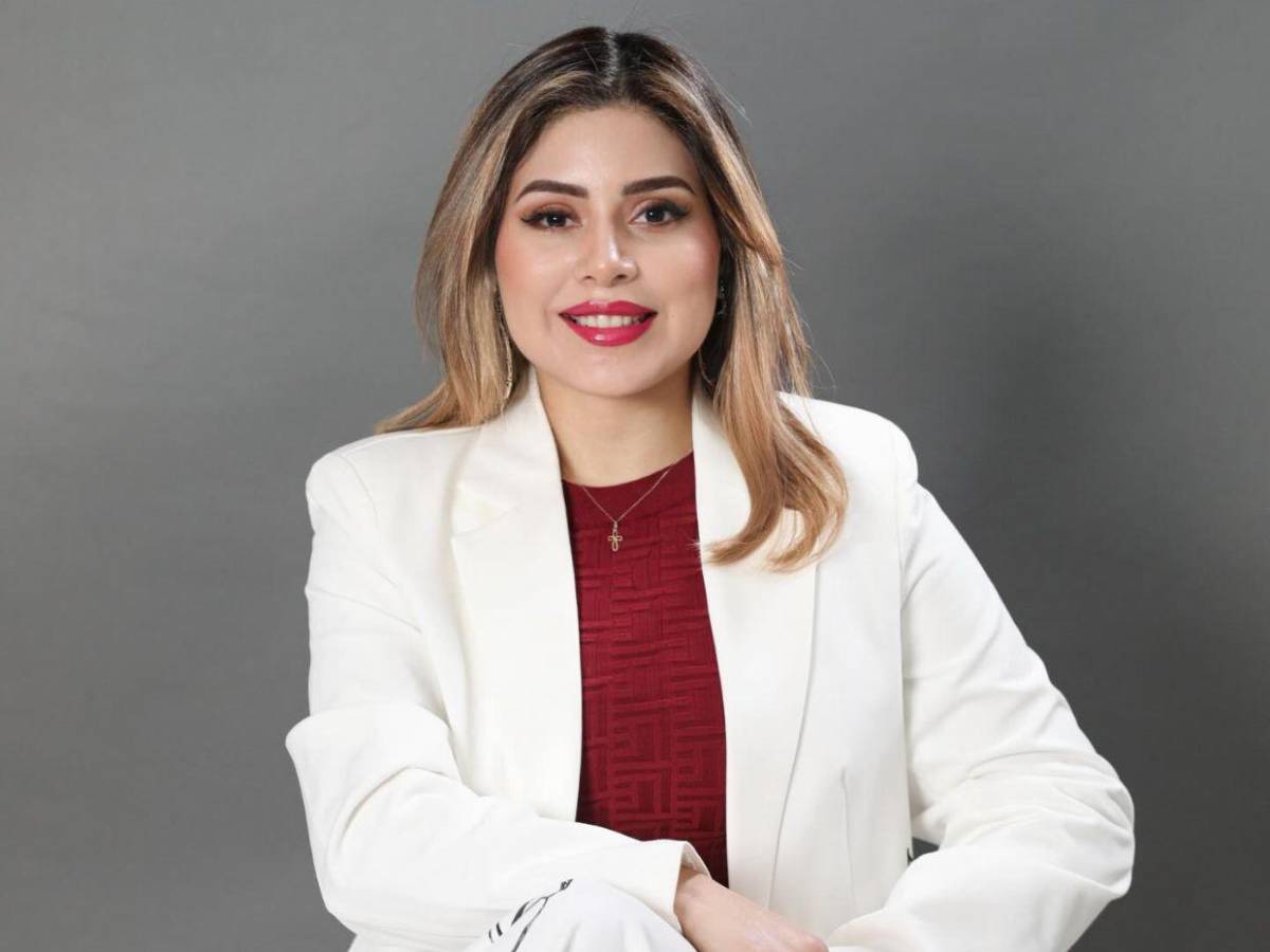 ¿Quién es Suyen Muñoz, pareja de Luis Redondo, que renunció a la presidencia de la CDPC?