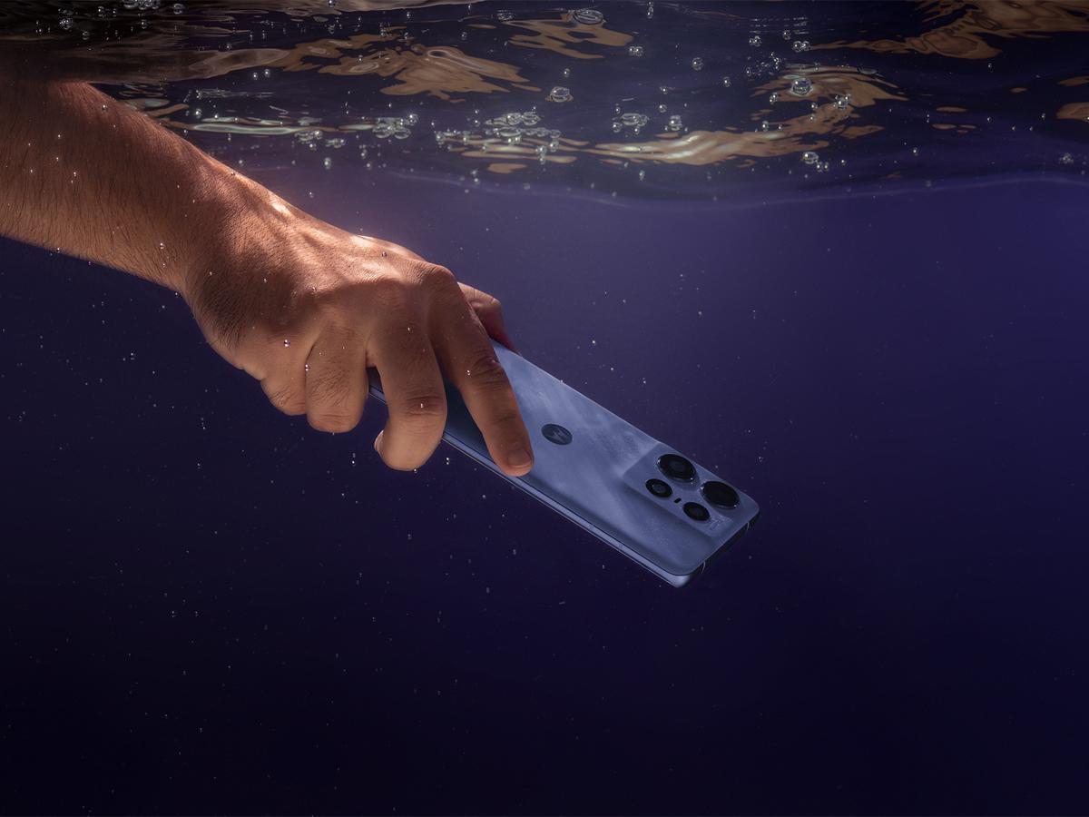 Motorola Edge 50 Pro: sumérgete en la fusión del arte y la tecnología