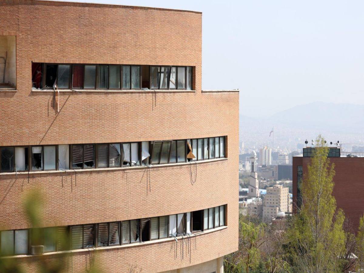 Van al parque, realizan picnic y asados: la vida de los iraníes en plena guerra con EUA