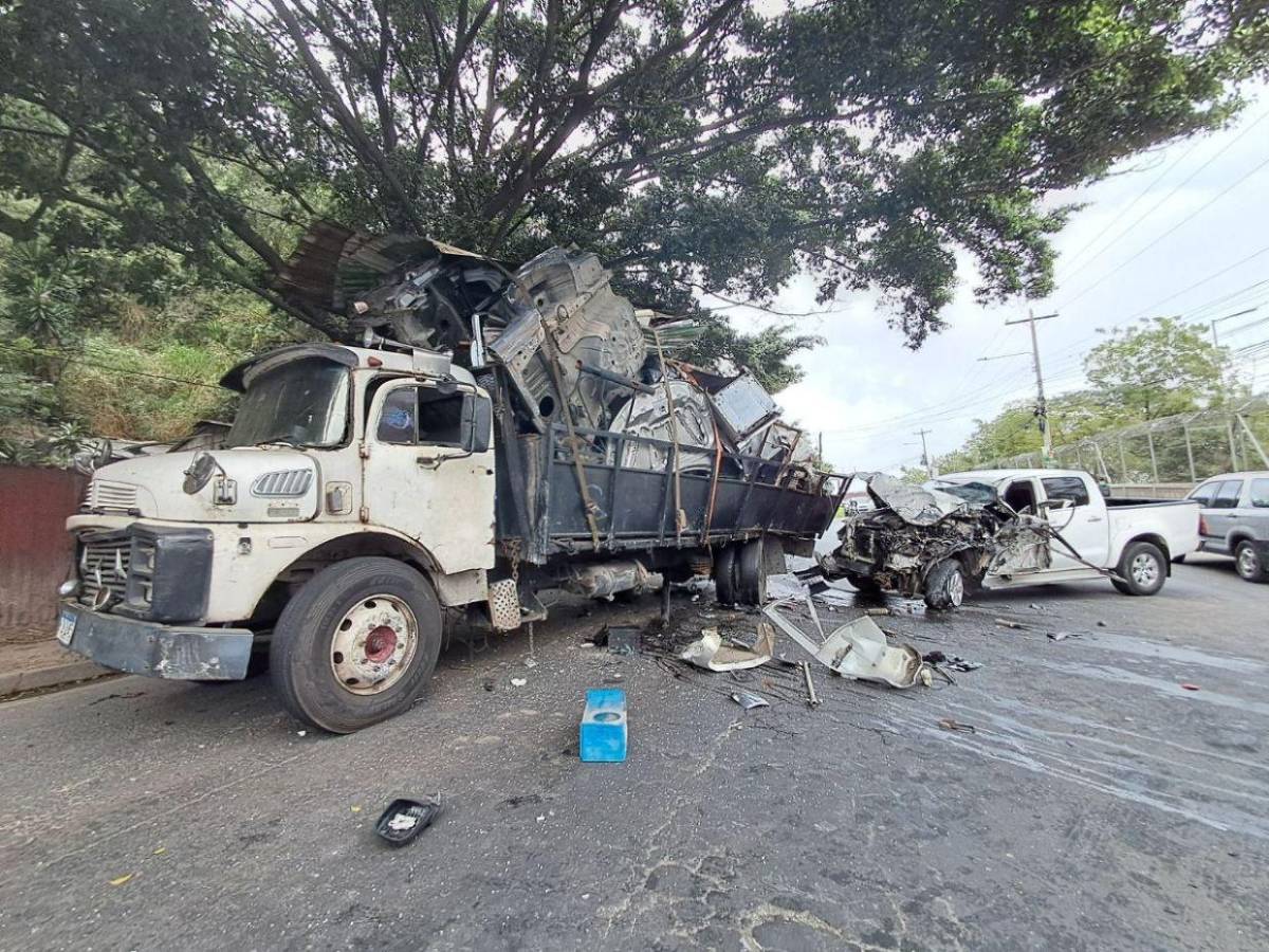 Se quedó dormido y se estrelló: adulto mayor sufre accidente en la salida al sur