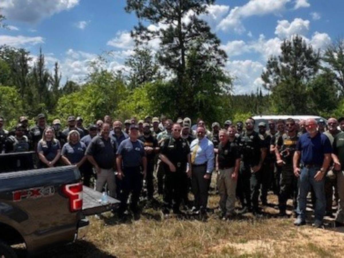 Mujer escapa tras ser secuestrada, abusada y encerrada en un contenedor en Florida