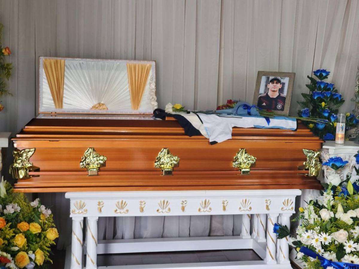 Él me enseñó a vivir de nuevo: con amor y recuerdos dan el último adiós a Mario Cálix