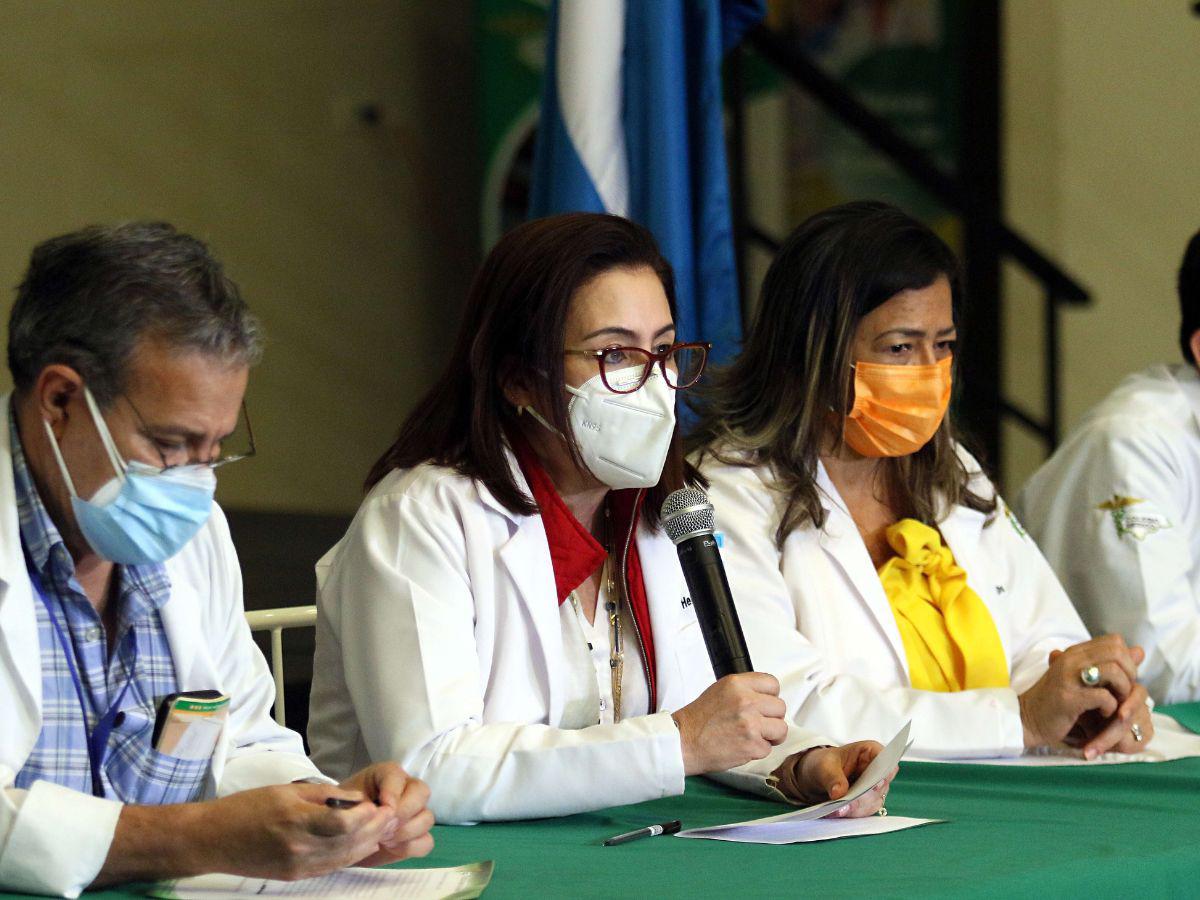 Negociaciones entre gobierno y Colegio Médico continúan estancadas