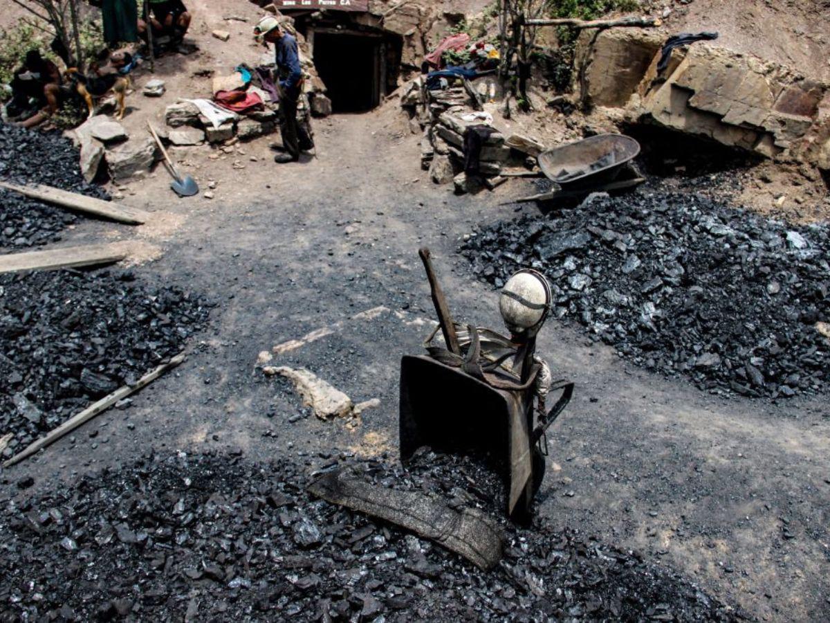 Doce personas mueren asfixiadas en mina de oro cerrada en Venezuela