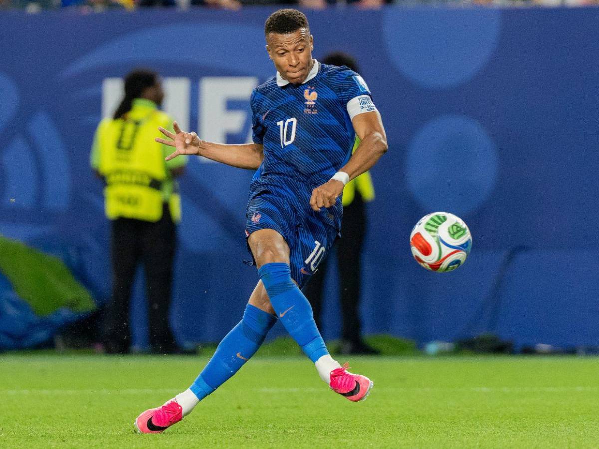 Mbappé rompe la barrera de los 10 goles en eliminatorias mundialistas: así fue cada uno