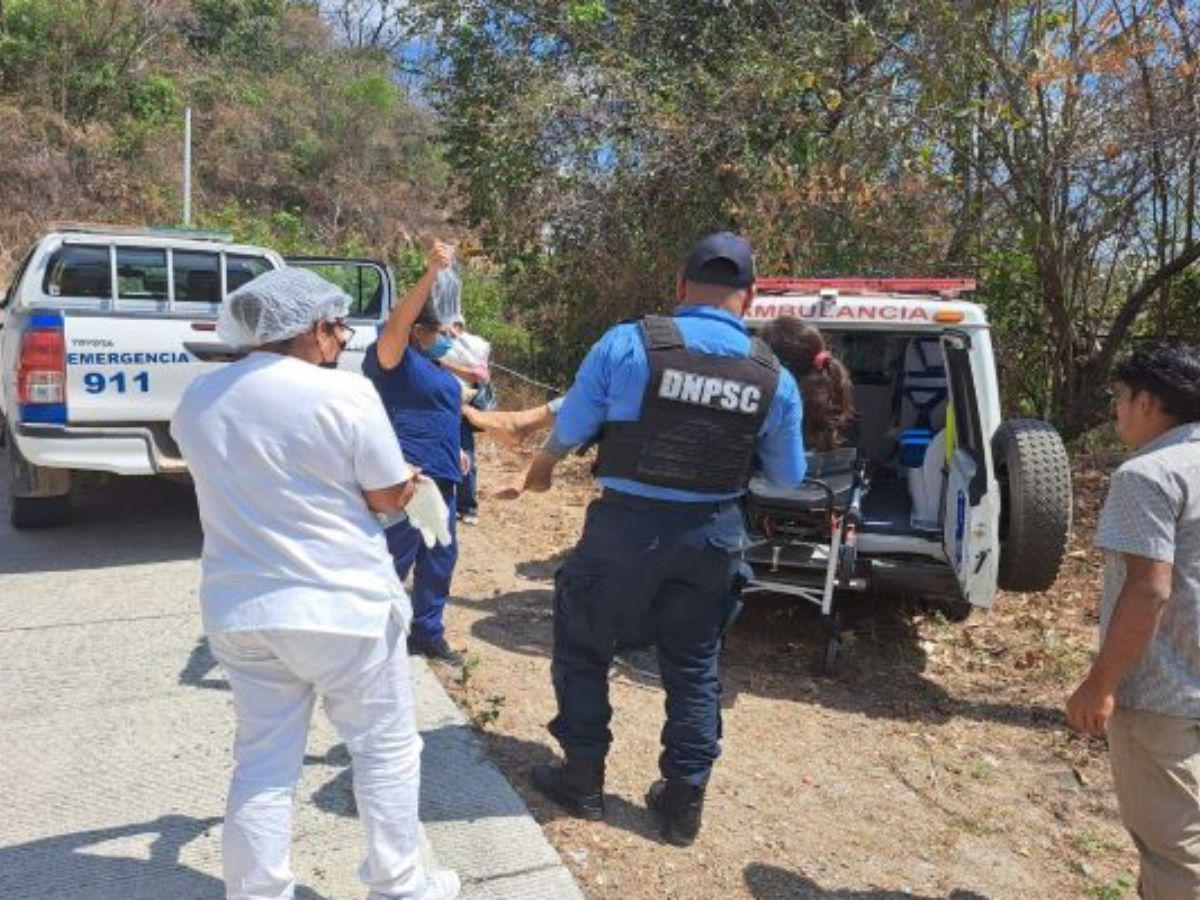 Menor de 11 años es herida de bala cuando familiar limpiaba un arma