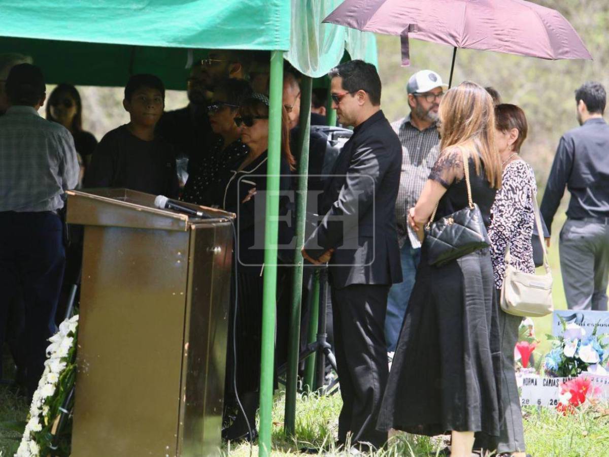 Con el corazón roto, Juan Fernando Lobo da el último adiós a la chef Sandra Díaz del Valle