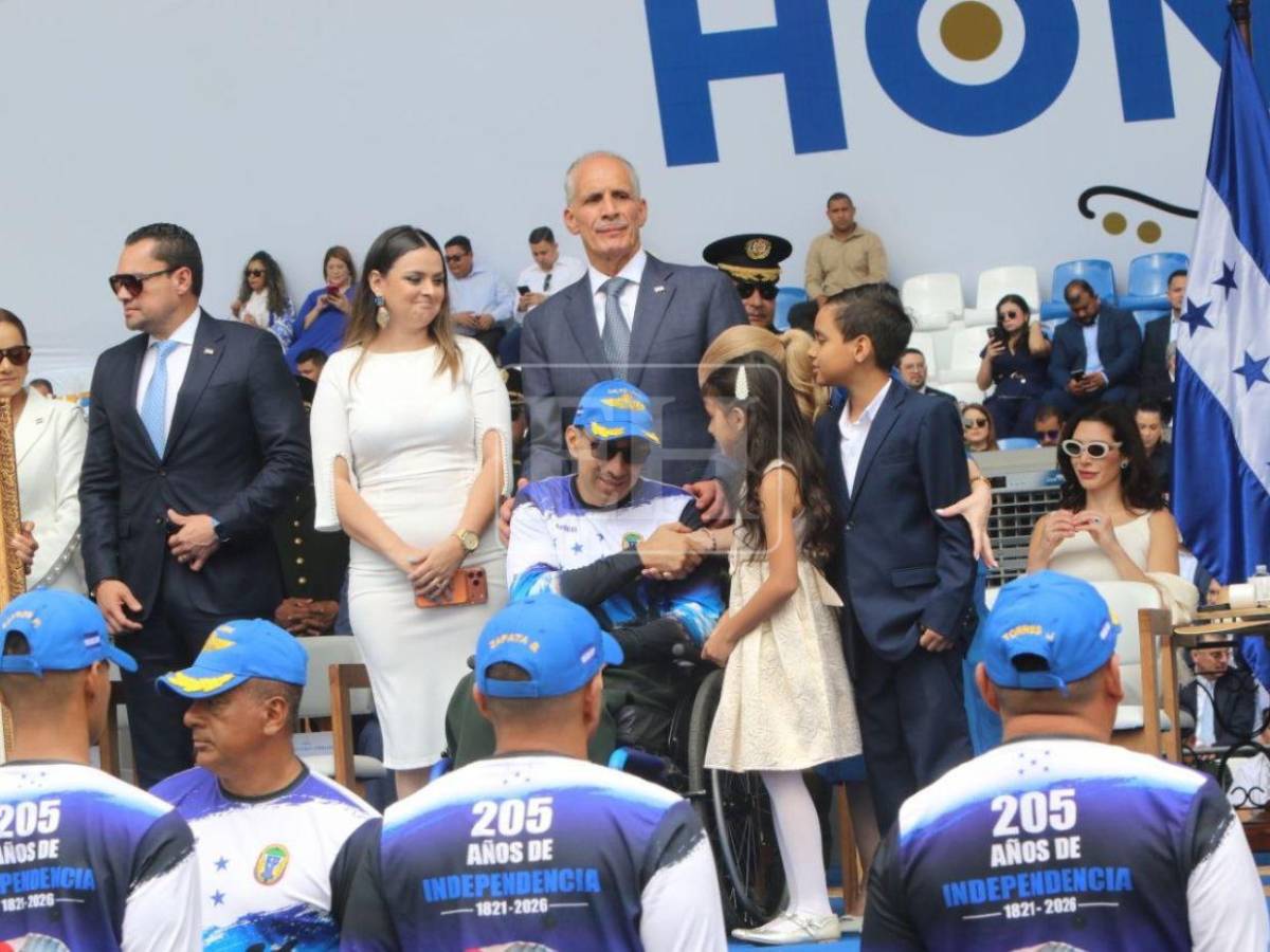 Ever Maldonado, el paracaidista que sufrió accidente en 2025, recibe reconocimiento este 15 de septiembre