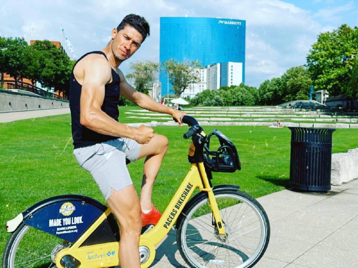 De jugar en Motagua a trabajar en construcción en EE UU: La nueva vida de Esdras Padilla