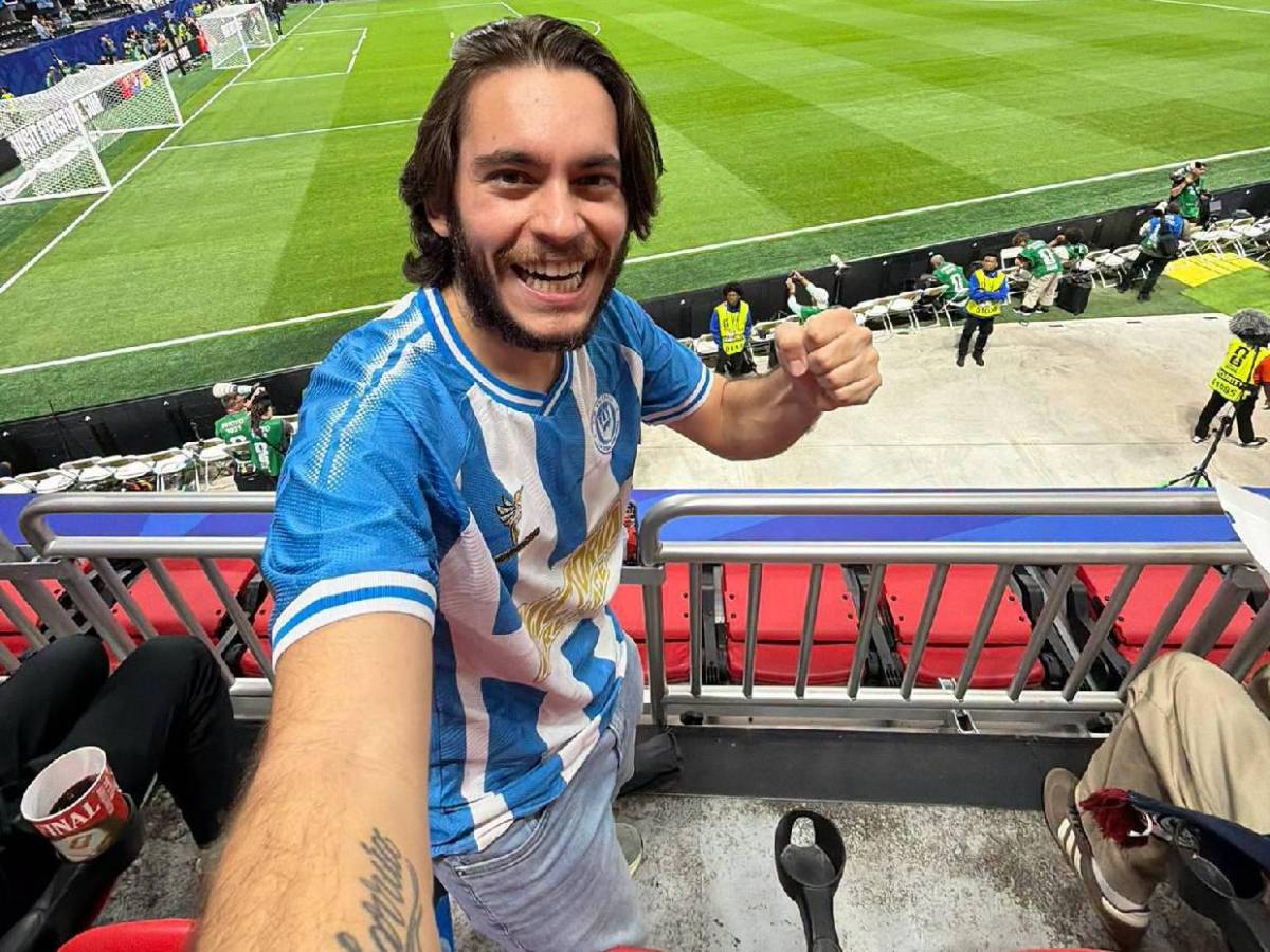 Tiktoker Carlos Eduardo Espina sorprende: La propuesta que hizo en redes para reforzar Victoria