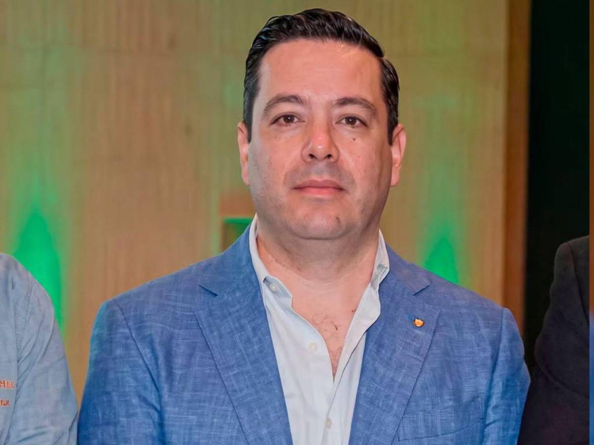 La pateó por no entregar un pedido: Jorge Octavio Cortés, empresario acusado de agredir a recepcionista