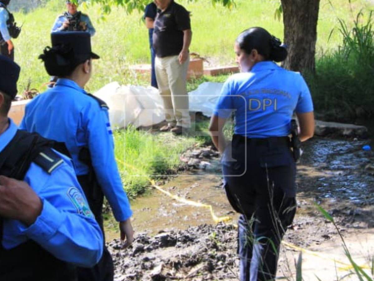 Lo que se sabe del cuerpo encontrado dentro de un pozo en un cementerio de la capital