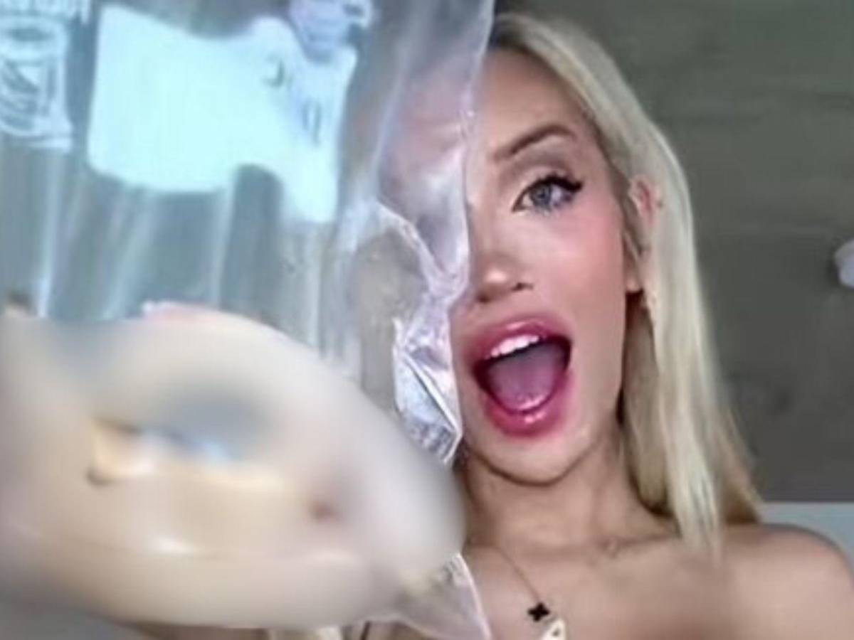 Influencer que se quitó las costillas y se las comió en caldo: Sabe a pollo