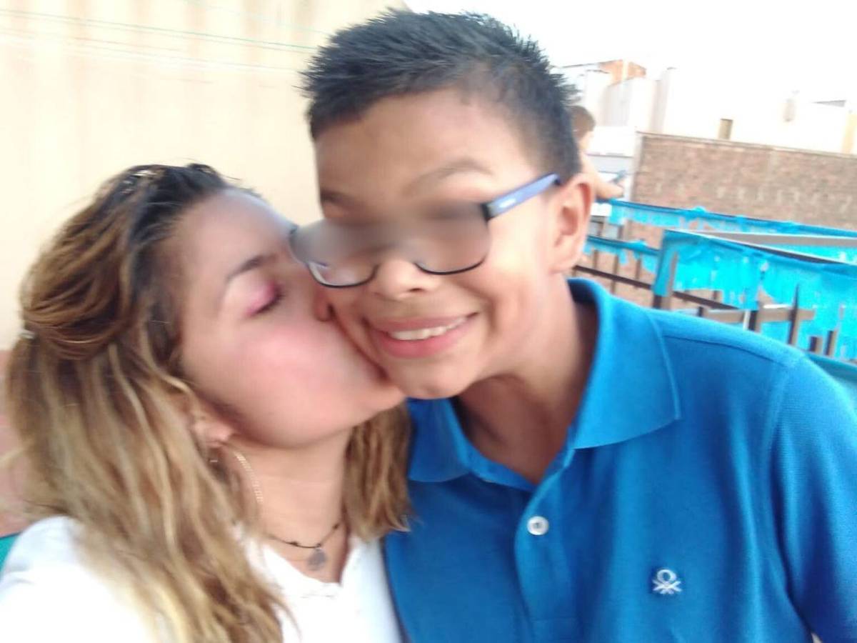 Madre de Enoc Pérez ofrece recompensa de L500,000 por información de su paradero