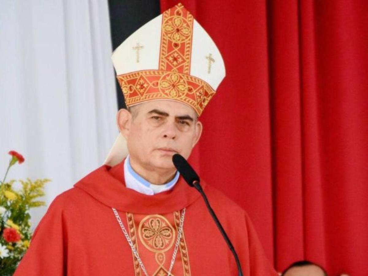 José Vicente Nácher preside misa exequial por monseñor Teodoro Gómez en España