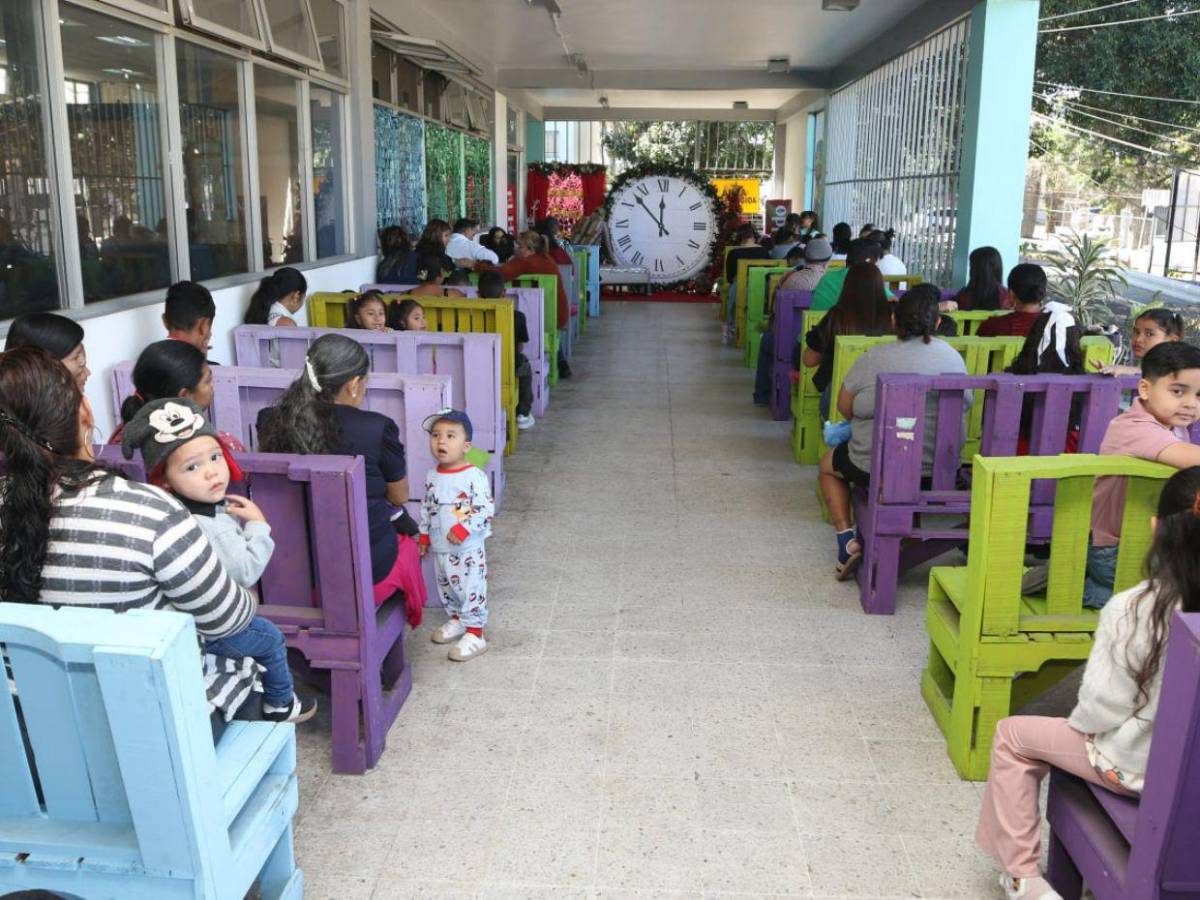Niños llenan de ilusión Correos de Honduras con las tradicionales Cartas a Santa