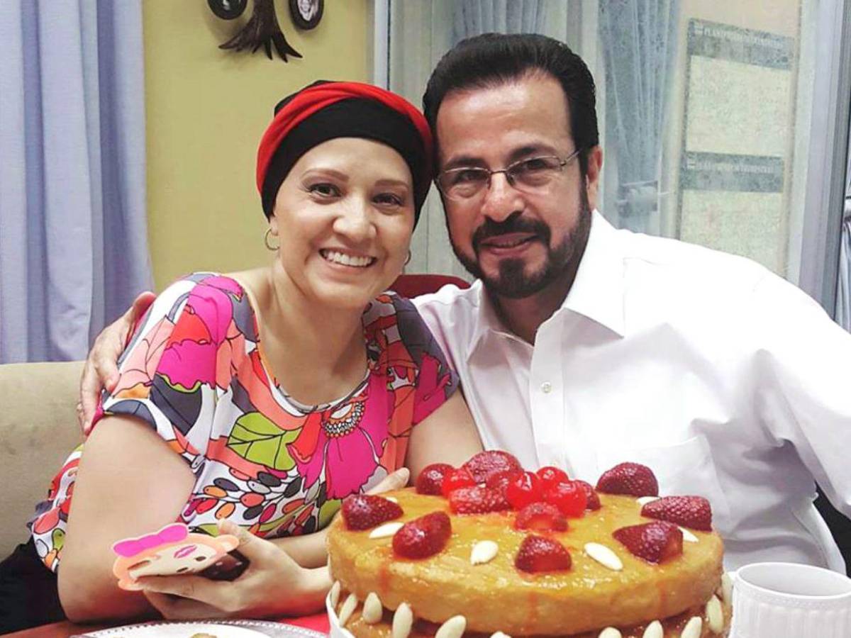 Un mensaje en su lápida: así luce la tumba de Ninoska, esposa del apóstol Germán Ponce