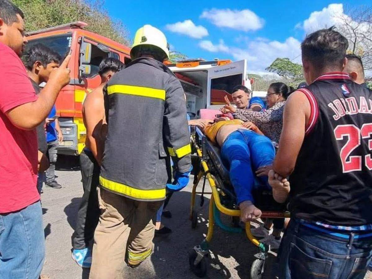 Murió uno de los conductores: imágenes del fatal accidente en Quimistán, Santa Bárbara