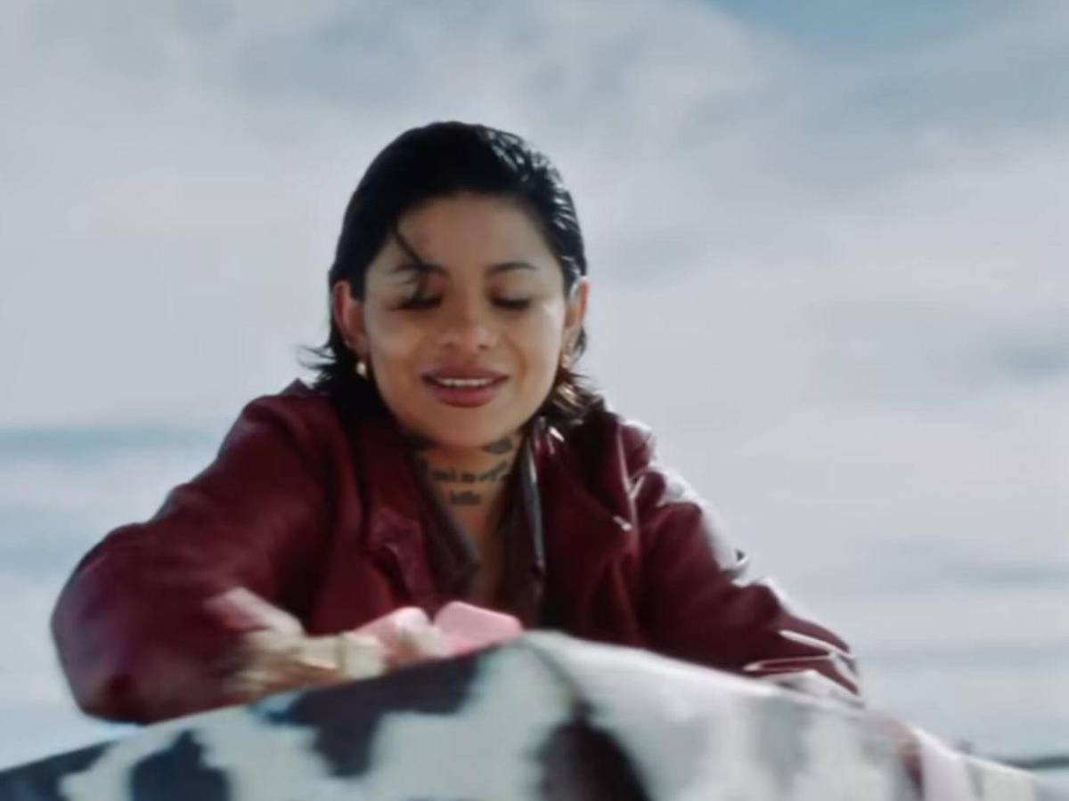 ¿Cazzu, Ángela Aguilar o Inti? La teorías detrás de “Un vals” de Nodal