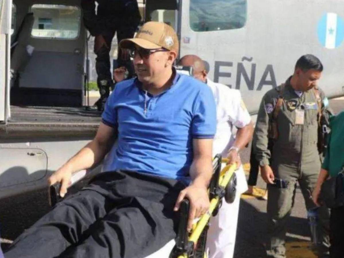 Tras caída en desfiles de 2025: el mayor David Maldonado vuelve a caminar