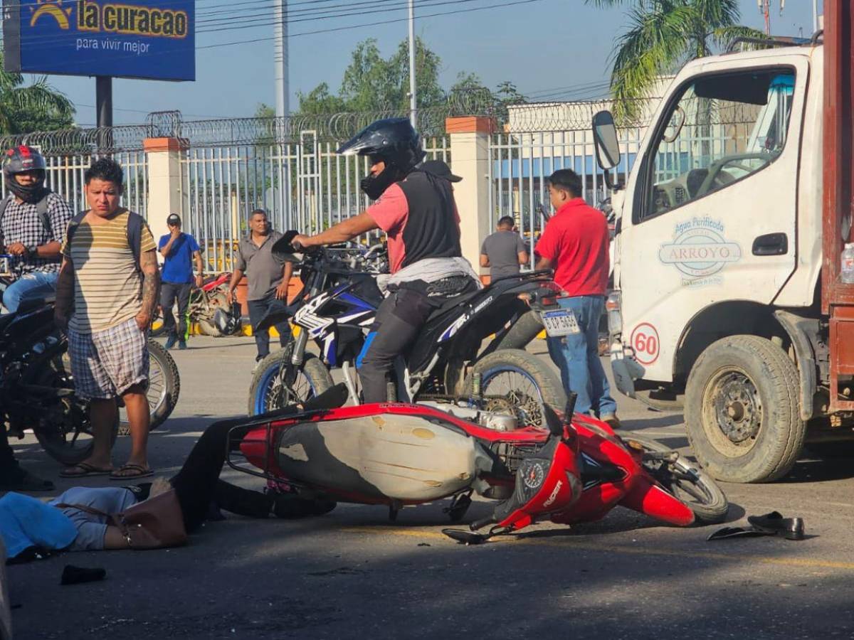 Cinya Gómez, madre que murió tras accidente en Yoro: “Su padre les dijo que ella ya no regresará” Cinya Gómez, madre que murió tras accidente en Yoro: “Su padre les dijo que ella ya no regresará”