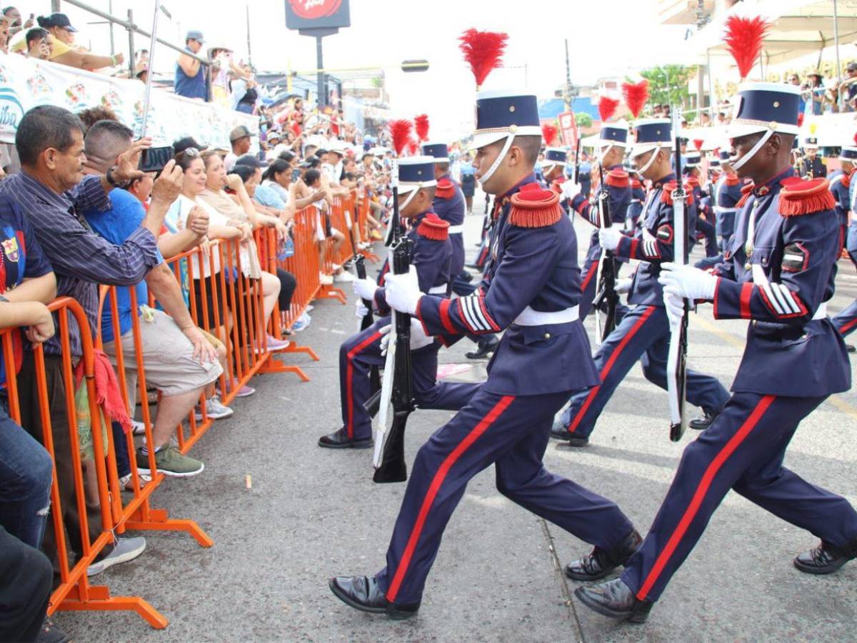 Color, alegría y belleza en el Carnaval Internacional de La Ceiba 2025