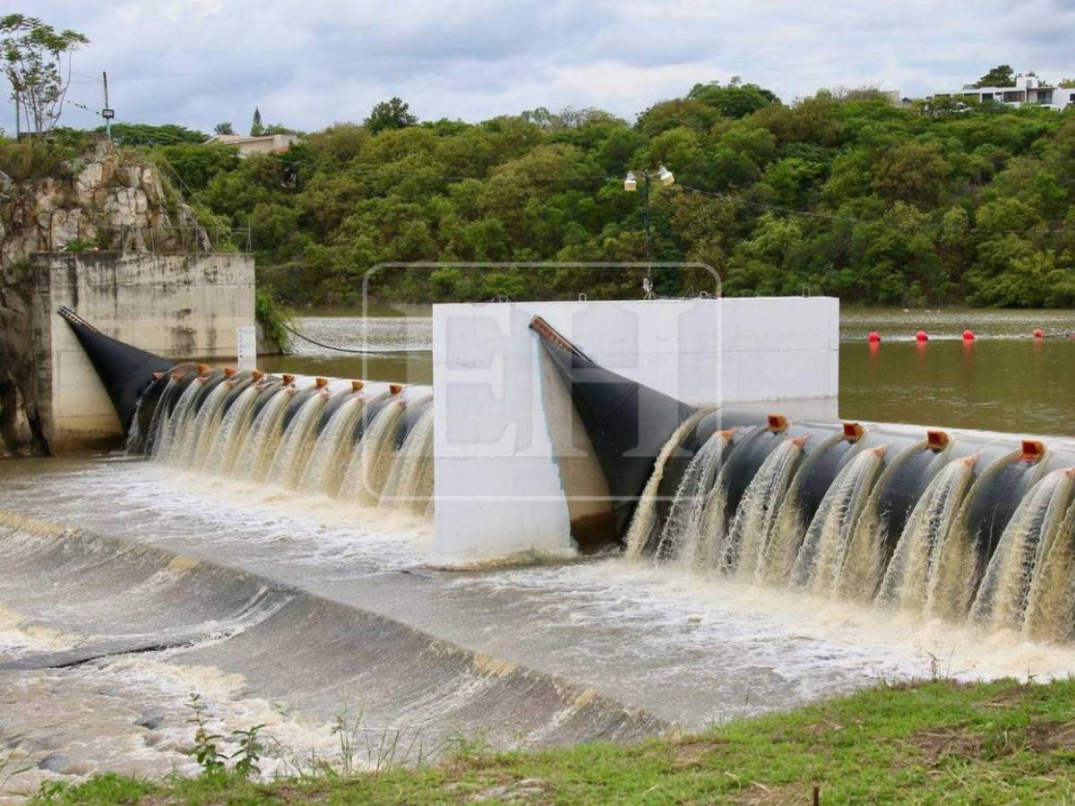 Agua de las represas debe durar hasta mayo de 2027, advierte Juan Diego Zelaya