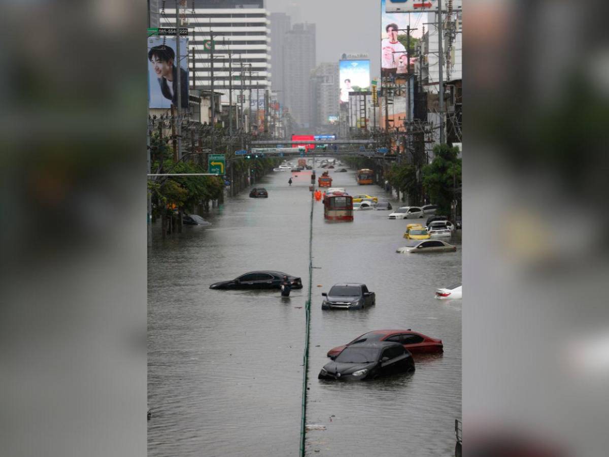 Bangkok declara el estado de desastre por inundaciones tras fuertes lluvias