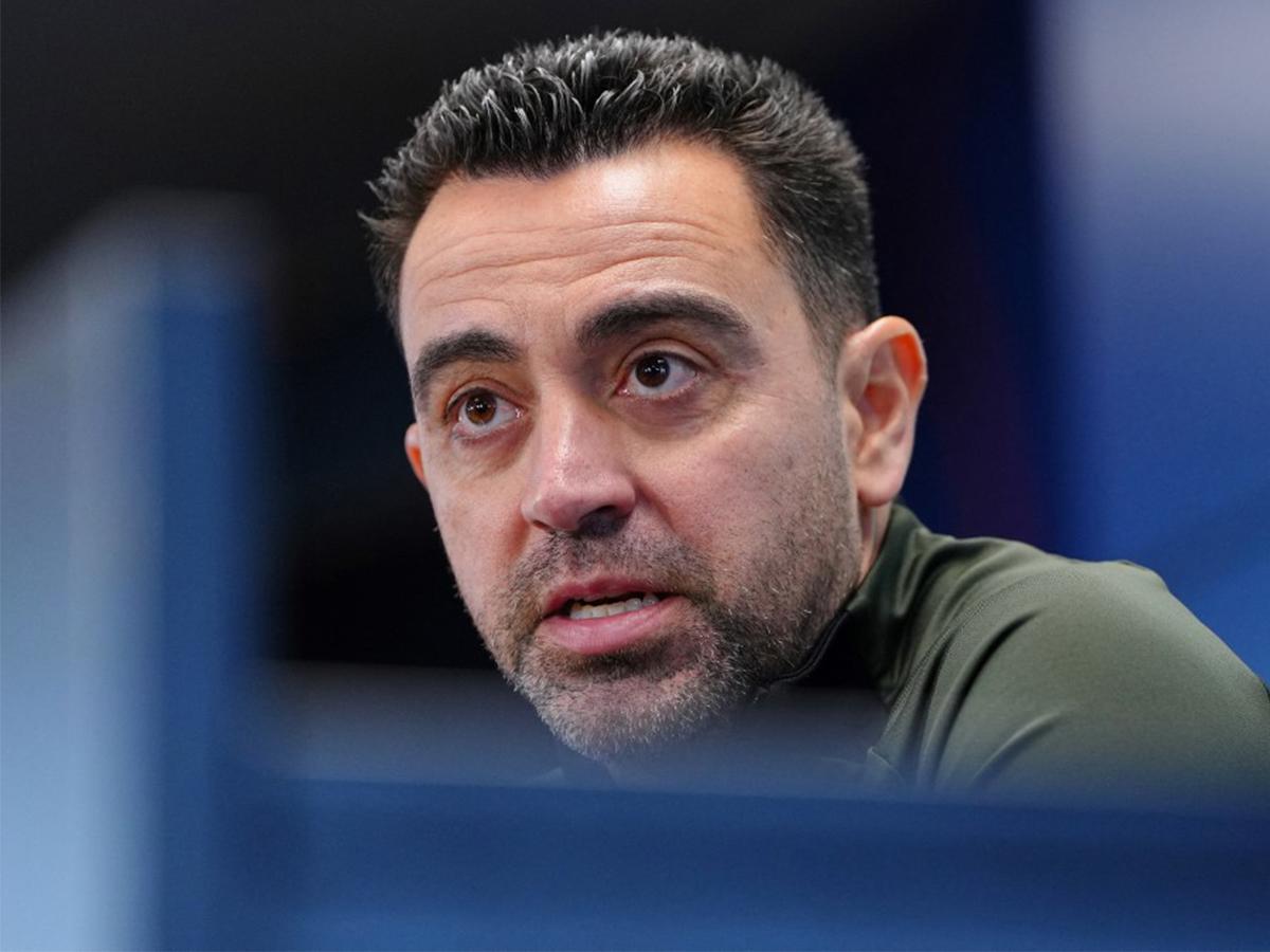Un molesto Xavi critica al Real Madrid y habla del arbitraje